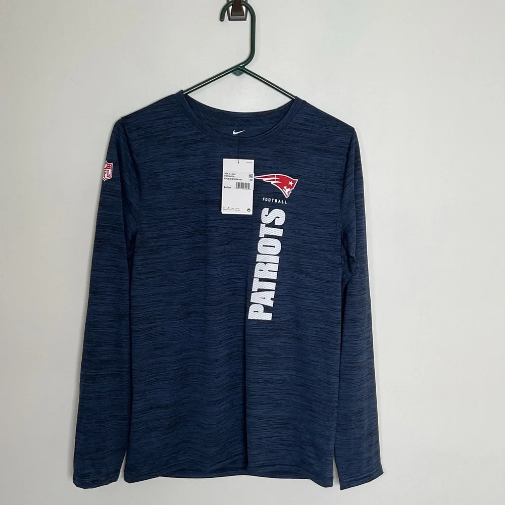 Nike‎ youth New England Patriots on field apparel long sleeve dry fit Tee XL NWT
